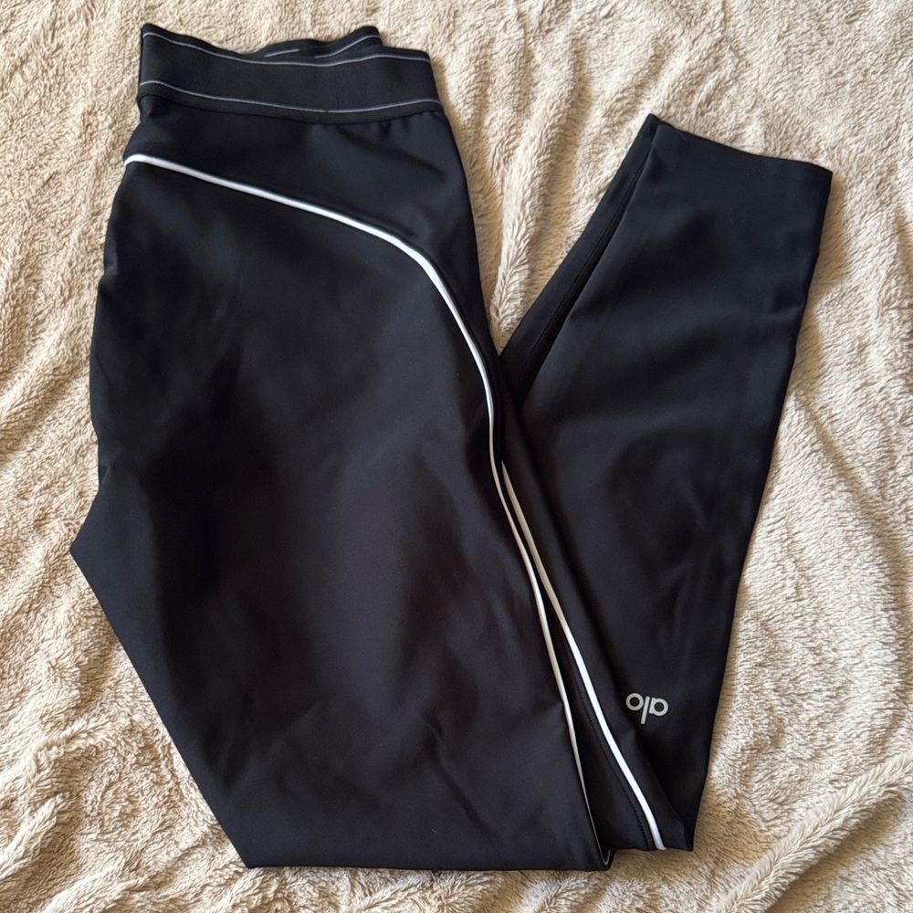 EUC Alo yoga airlift legging